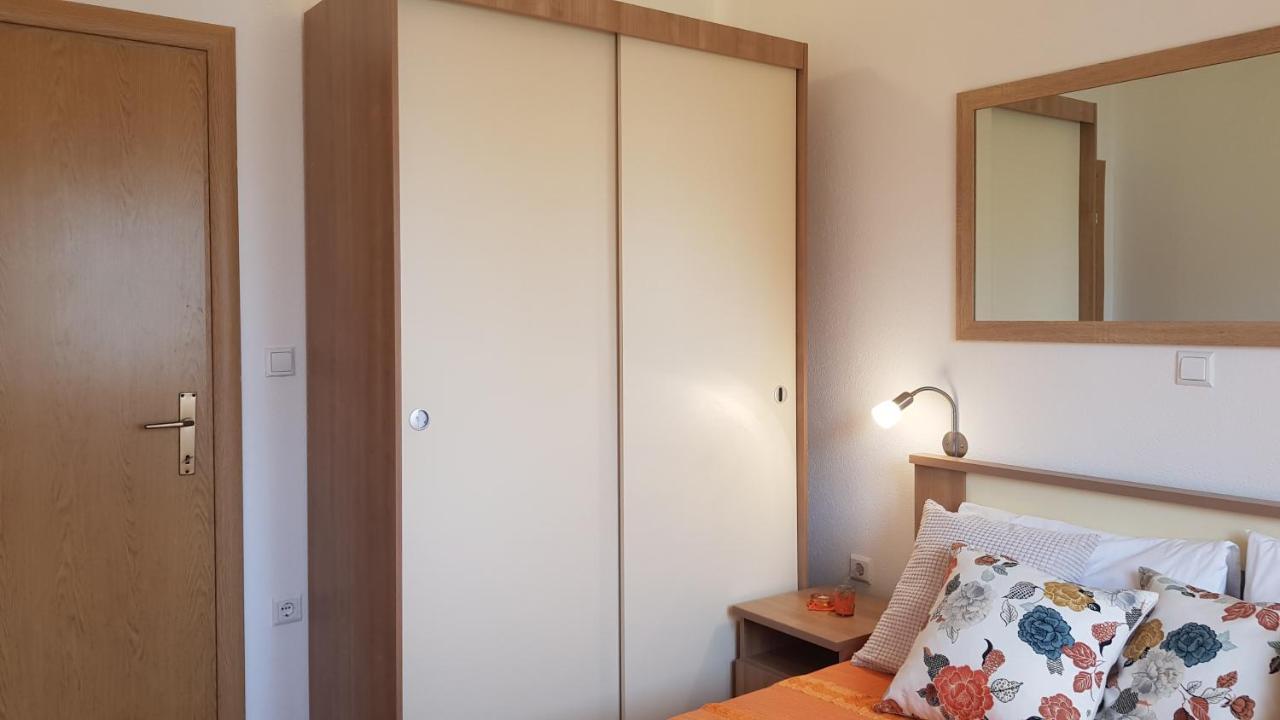 Apartmani Villa Lilliana Трибунь Экстерьер фото