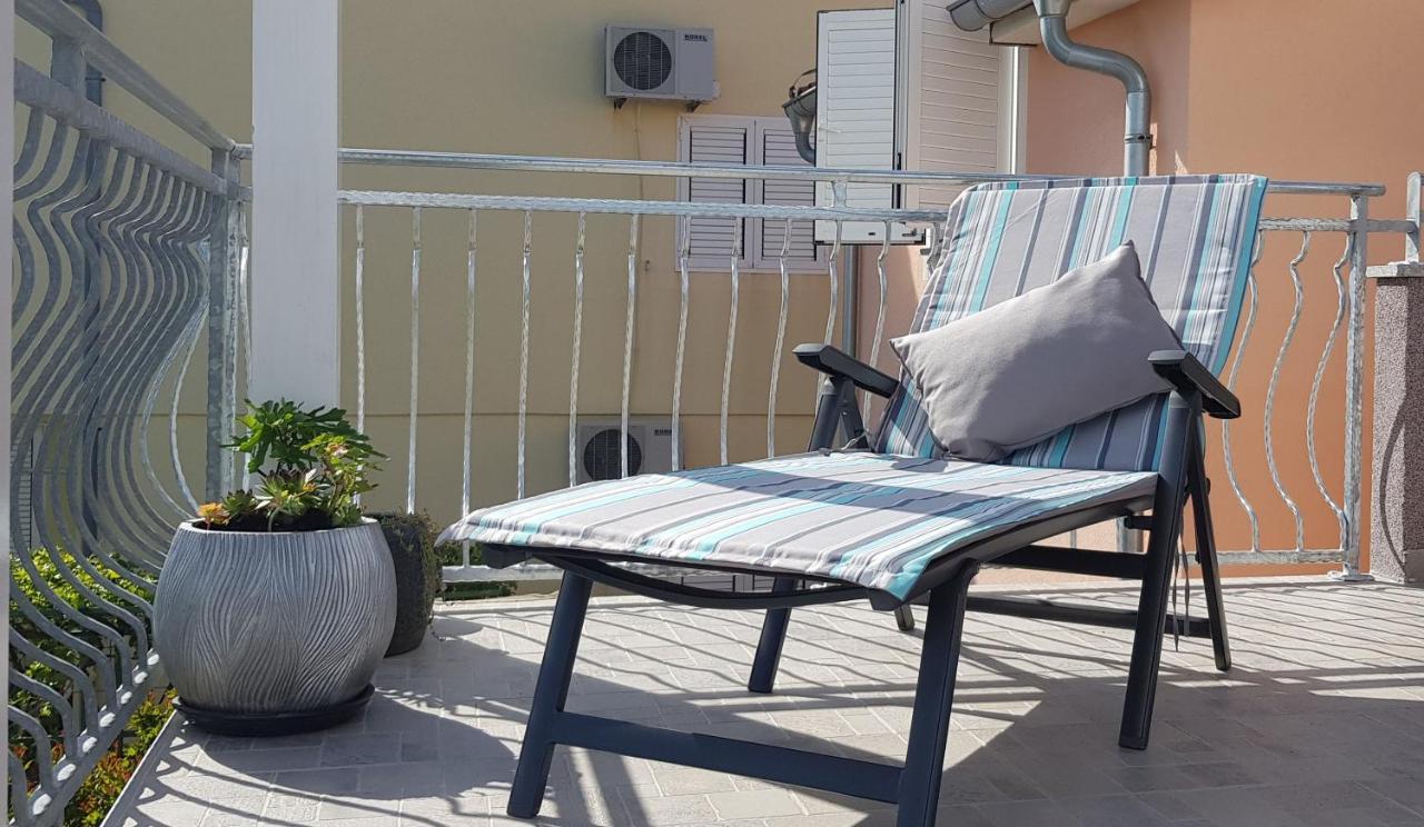 Apartmani Villa Lilliana Трибунь Экстерьер фото