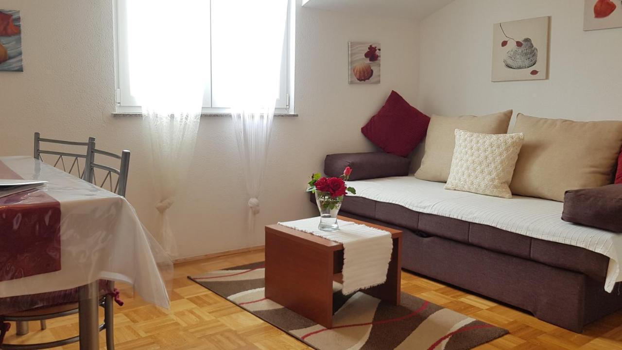 Apartmani Villa Lilliana Трибунь Экстерьер фото
