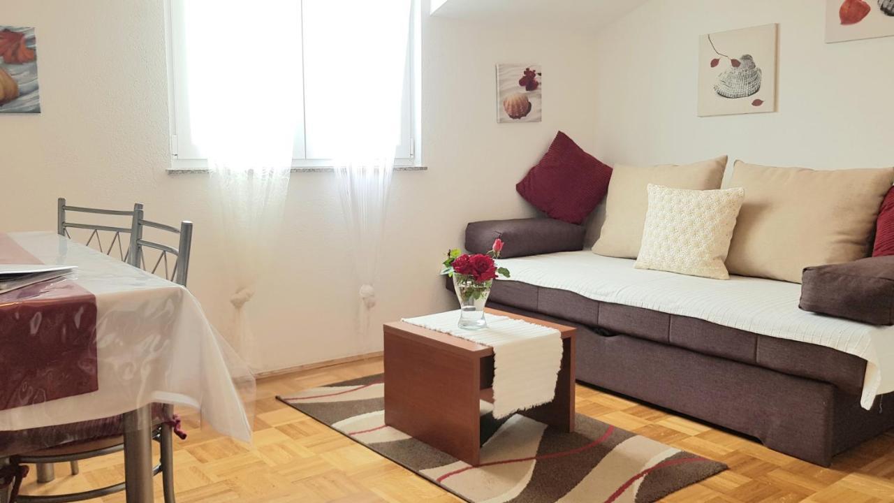 Apartmani Villa Lilliana Трибунь Экстерьер фото