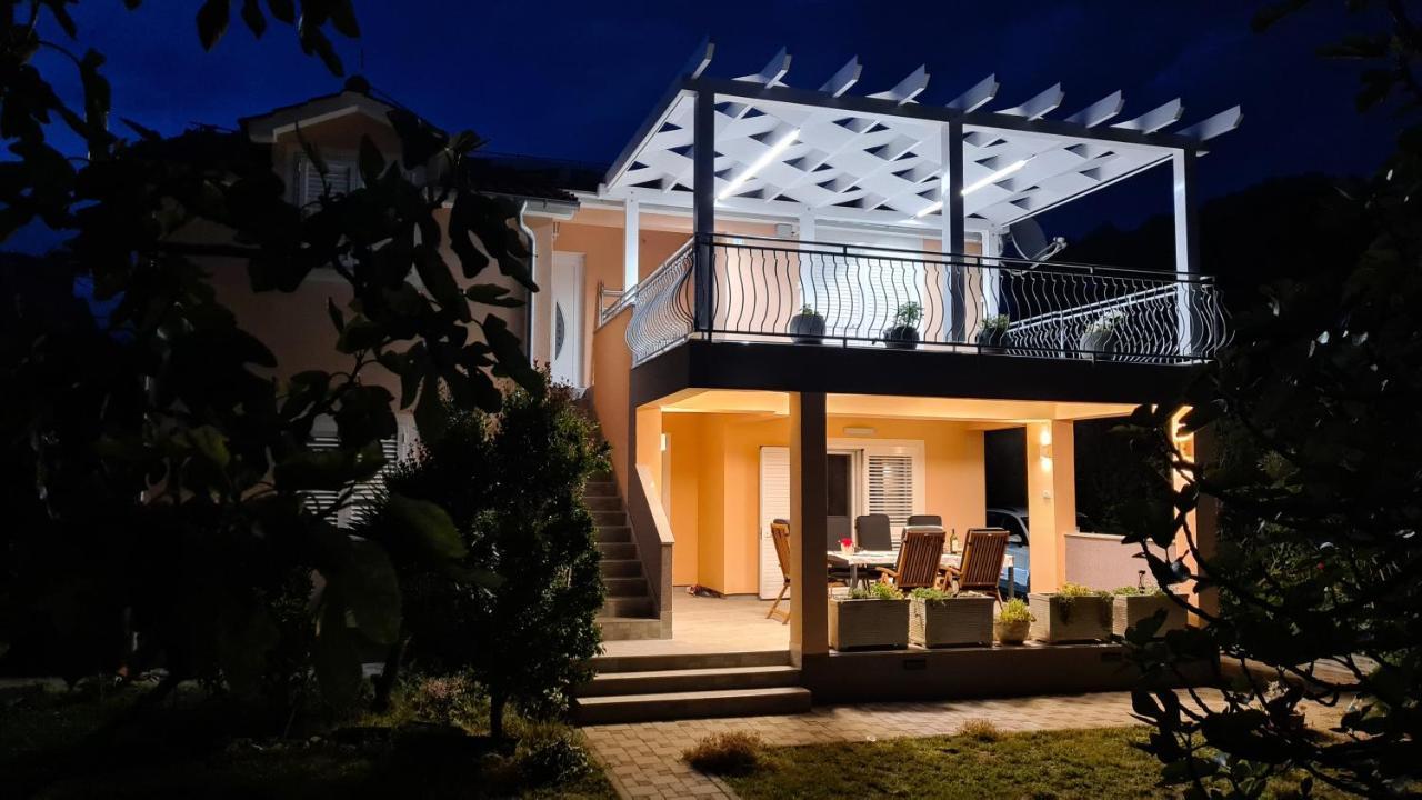 Apartmani Villa Lilliana Трибунь Экстерьер фото