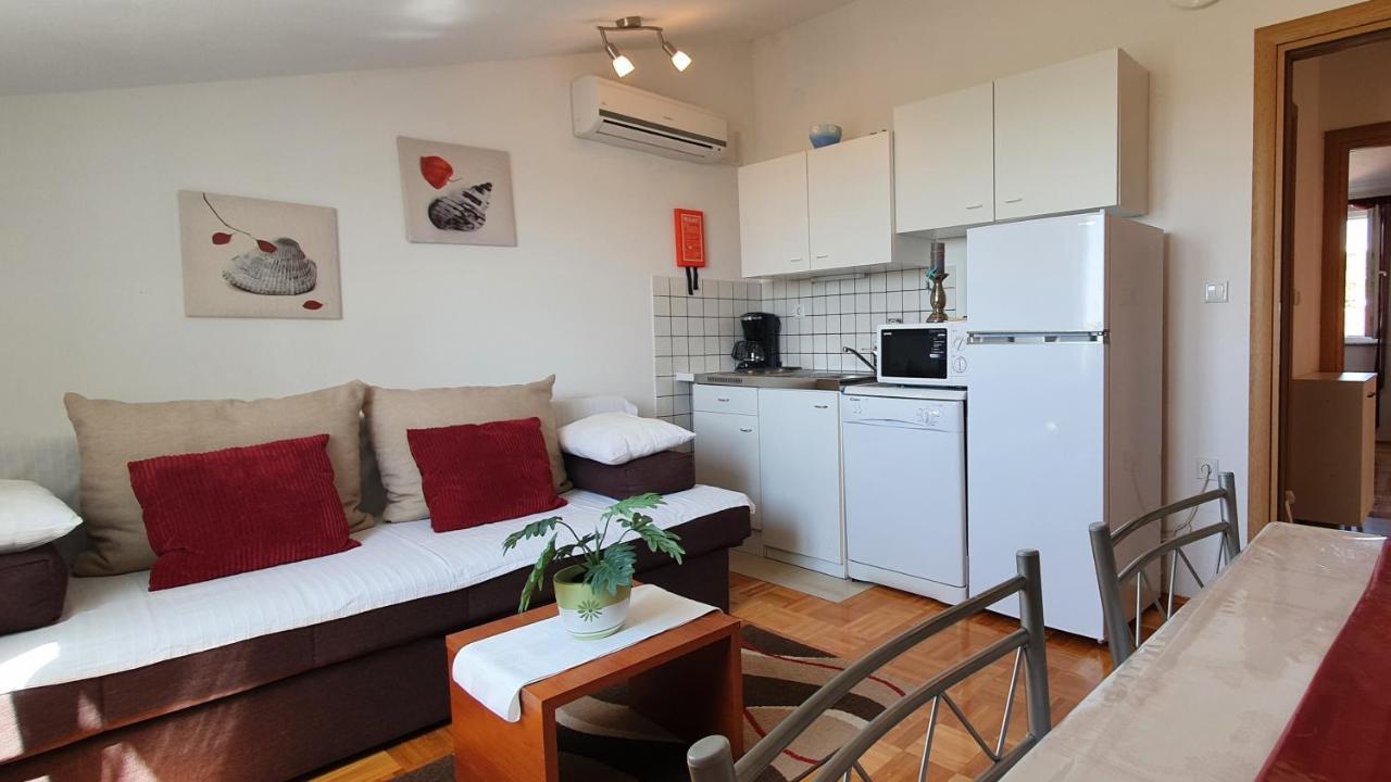 Apartmani Villa Lilliana Трибунь Экстерьер фото