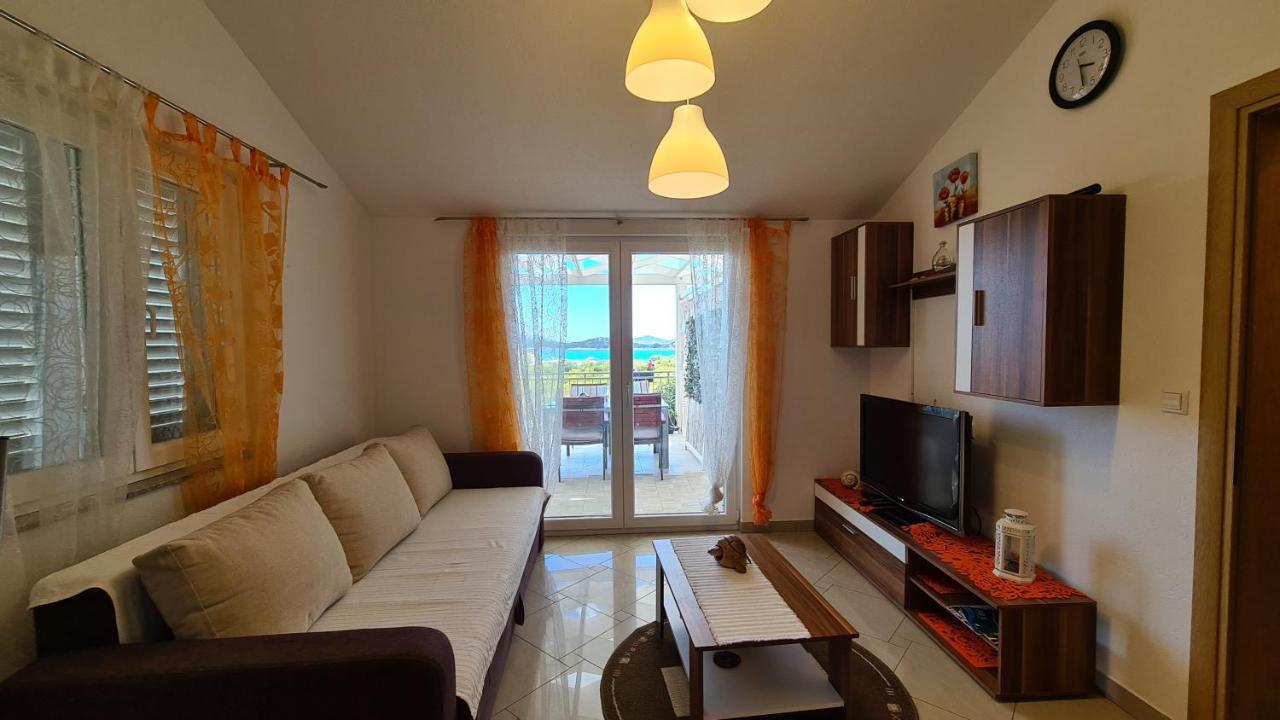 Apartmani Villa Lilliana Трибунь Экстерьер фото
