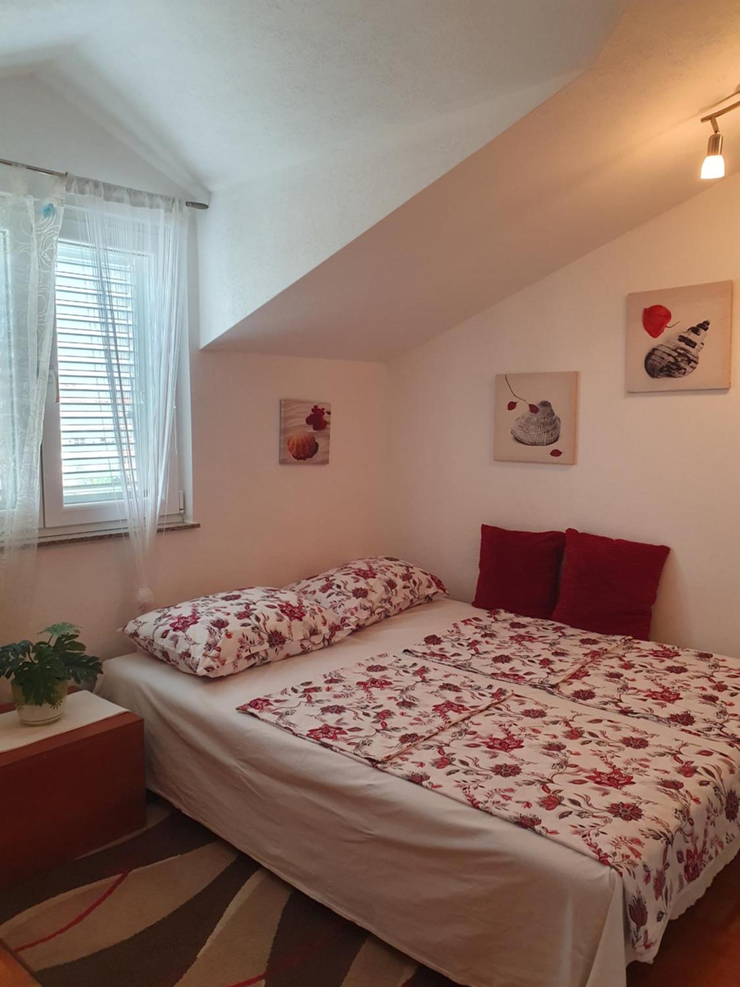 Apartmani Villa Lilliana Трибунь Экстерьер фото